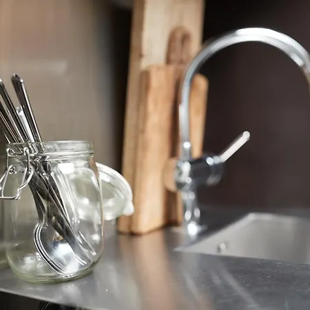 Huisjes Aan De Amstel - Your Away From