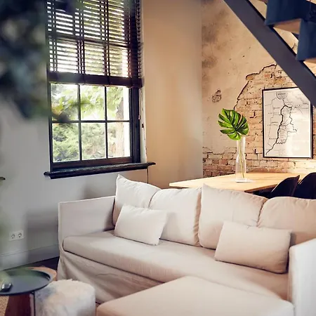 Huisjes Aan De Amstel - Your Away From