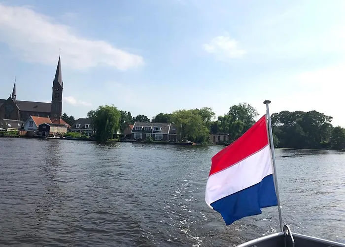 Huisjes Aan De Amstel - Your Away From *