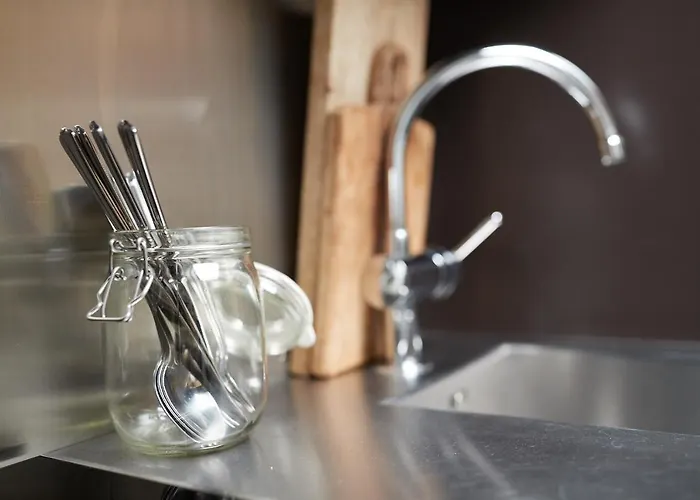 Huisjes Aan De Amstel - Your Away From