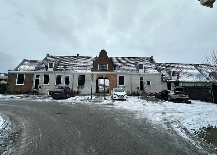 Huisjes Aan De Amstel - Your Away From *