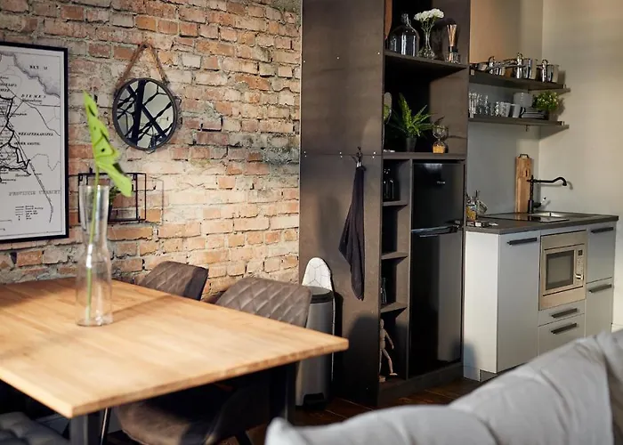 Huisjes Aan De Amstel - Your Away From *