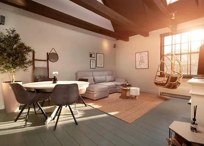 Huisjes Aan De Amstel - Your Away From